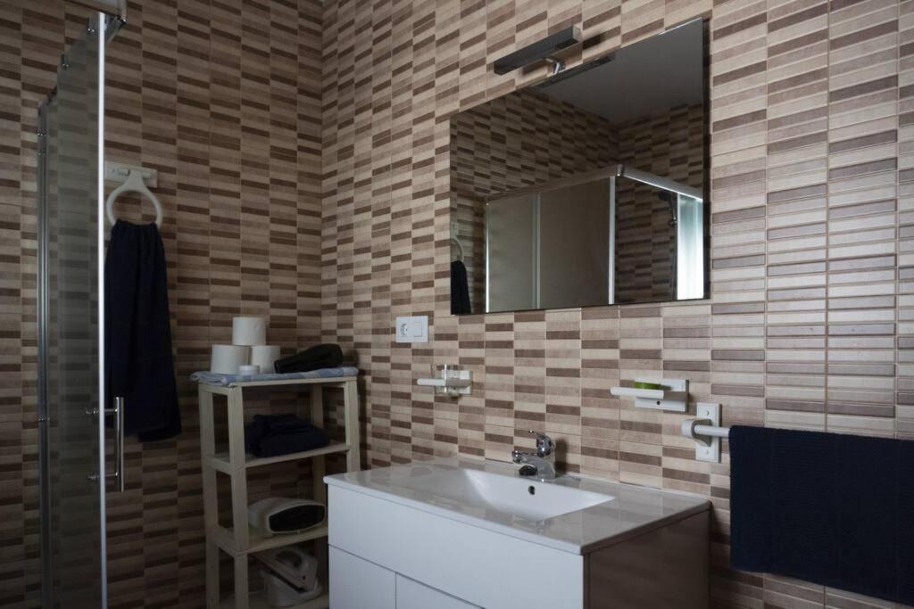شقة Casa Tipica Extremena Cheles المظهر الخارجي الصورة