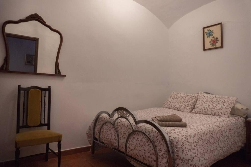 شقة Casa Tipica Extremena Cheles المظهر الخارجي الصورة